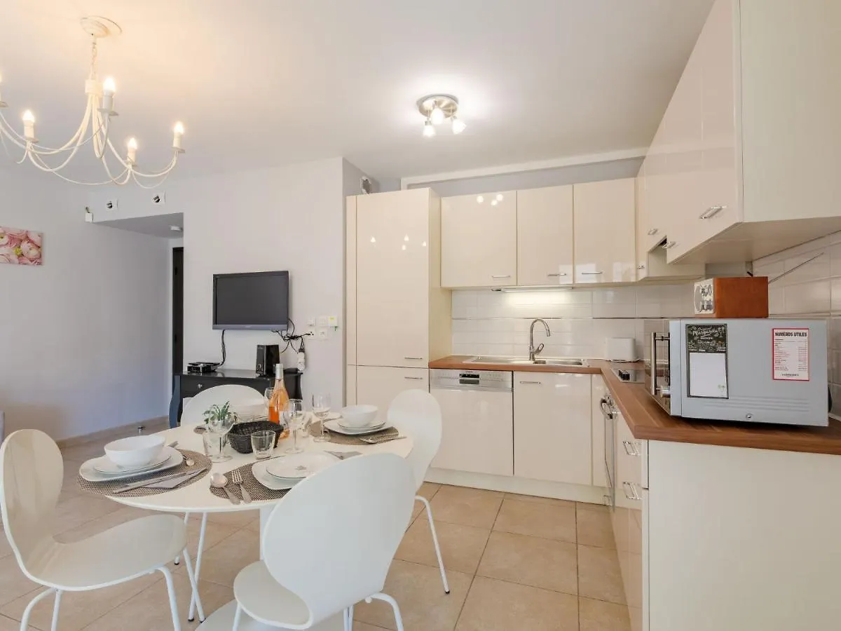 Apartment Les Rivages De L'Esterel By Interhome Boulouris-sur-Mer
